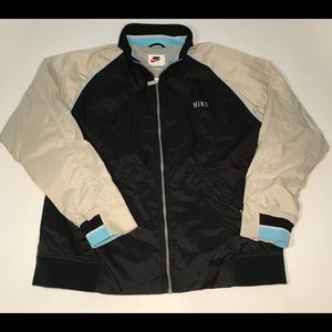 Vintage Nike spell out windbreaker 90s